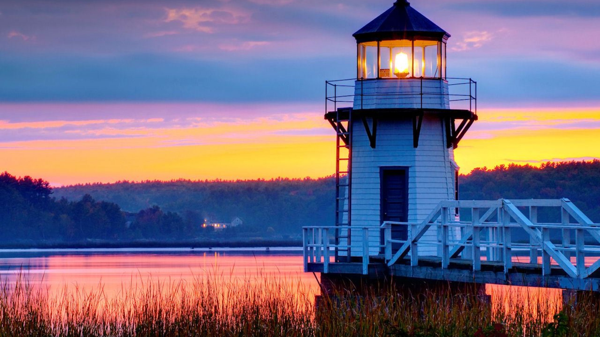 lighthouse sunset image